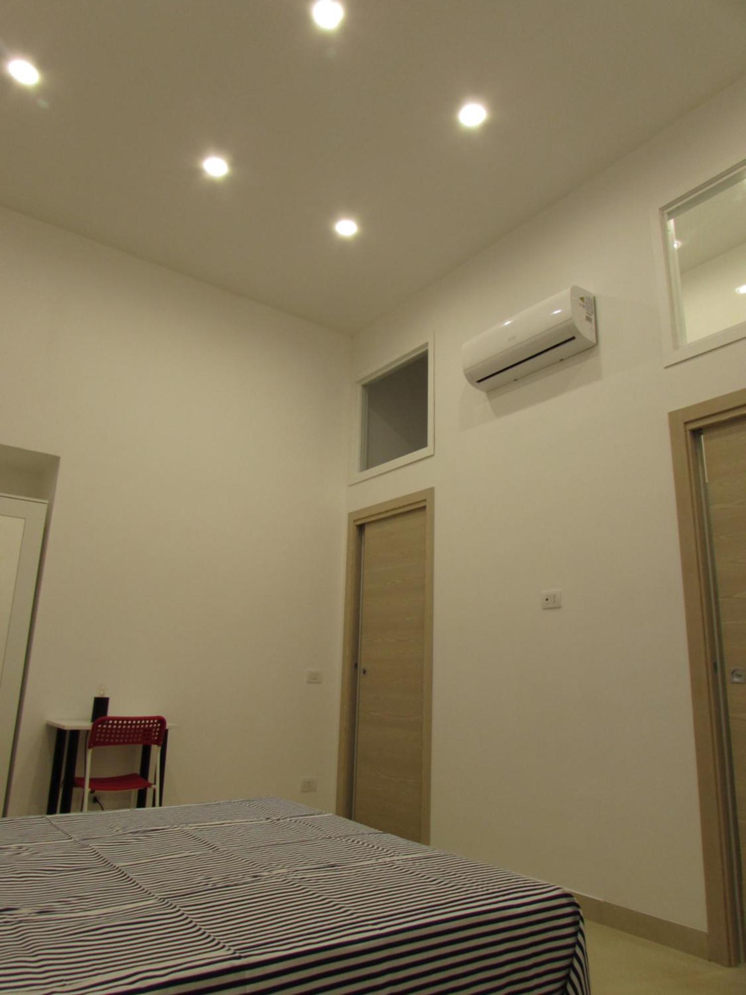 Enzo Home Napoli Bagian luar foto
